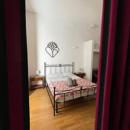 Lovely In Old Town Bed & Breakfast